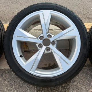 LLANTAS AUDI 17" CON NEUMÁTICOS