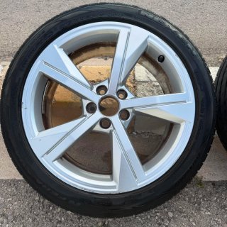 LLANTAS AUDI 17" CON NEUMÁTICOS