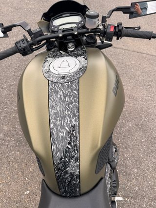Ducati Monster 696 + ABS 2014. 32.000km