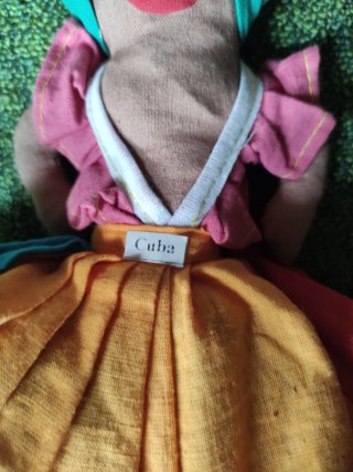 Muñeca de tela artesanal