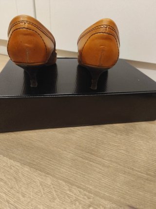Zapatos Zara Piel Tacón Medio