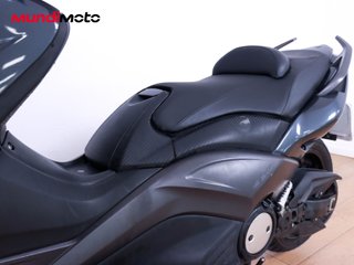 YAMAHA T-MAX 530