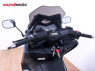YAMAHA T-MAX 530