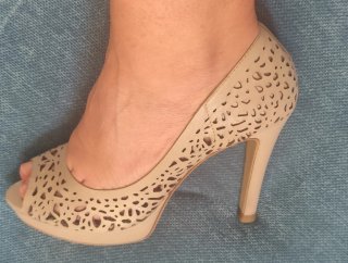 Bruno Premi Décolleté Aperte Beige