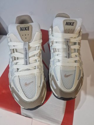 Deportivas Nike P-6000 Beige/Blanco