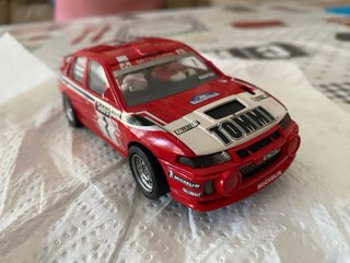 Scalextric Mitsubishi Tommi Makinen escala 1:32.
