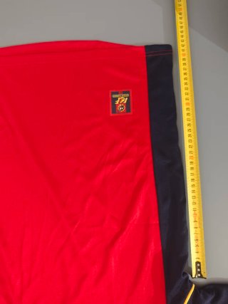 Camiseta Retro Roja y Azul