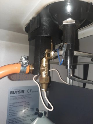 Estufa de gas BUTSIR Beige/Negro