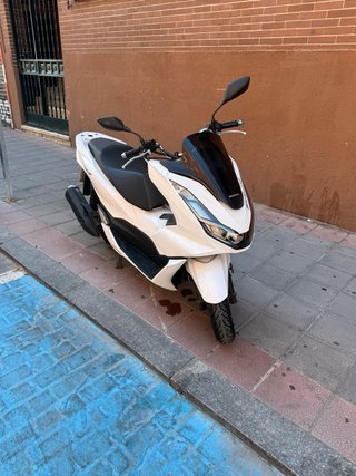 Honda PCX 125 Blanca 2022/2023