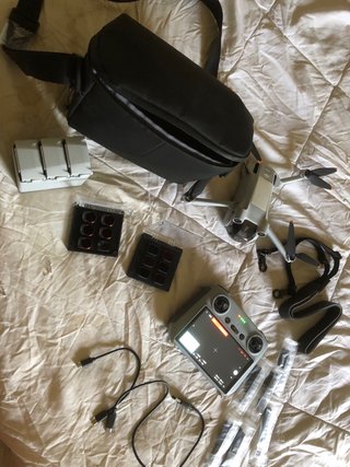 Dron DJI Mini 3 Pro Fly More Combo