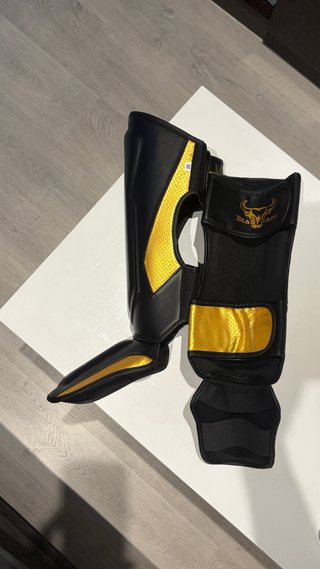 Espinilleras BEAST RAGE Kickboxing Muay Thai