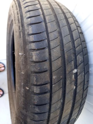 Neumático Michelin 215/65 R17