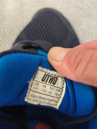 Zapatillas deportivas T.42 azul y naranja. Utwo