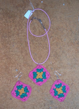 Conjunto Collar y Pendientes Crochet