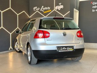 Volkswagen Golf 2006 ¡con PANTALLA TACTIL!