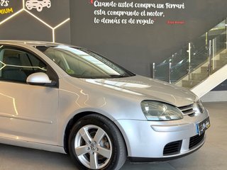 Volkswagen Golf 2006 ¡con PANTALLA TACTIL!