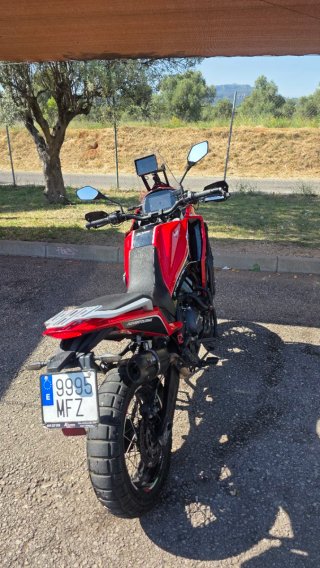 Moto Morini X-Cape 650 Roja