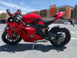 Ducati Panigale V4 2024