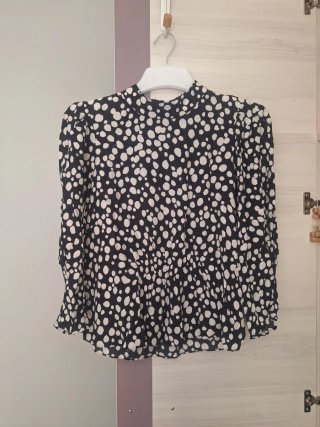 Blusa de lunares