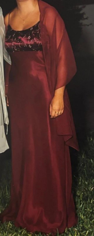 Vestido largo de fiesta burdeos