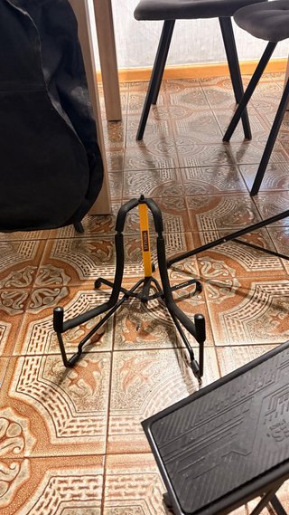 Guitarra Admira + Accesorios
