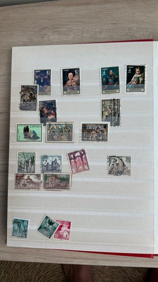 Álbum de sellos antiguos España e Internacionales