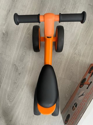 Bicicleta infantil 4 ruedas naranja