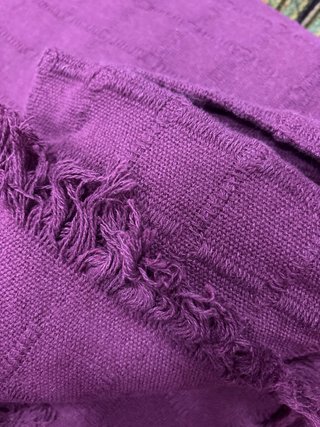 Fular protector sofá morado, color vino exacto
