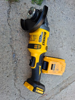 Amoladora Angular DCG414 125mm 360V