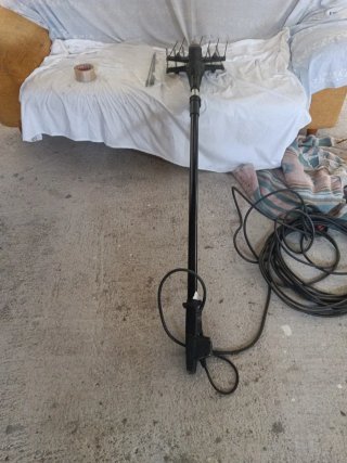 Desbrozadora eléctrica profesional