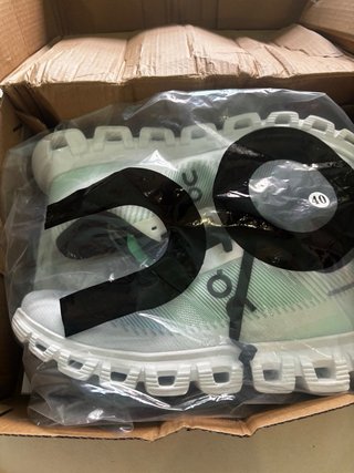 Zapatillas ON Running Cloudpush Verdes/Blancas
