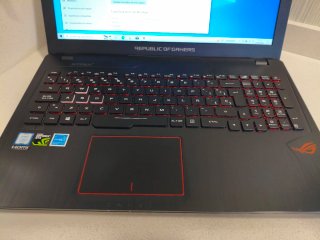 Portátil Gamer Asus Negro y Rojo i7