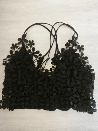 Top Negro Encaje Flores