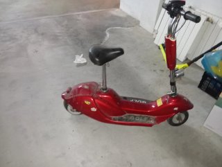 Patinete Eléctrico Golf con Asiento Rojo