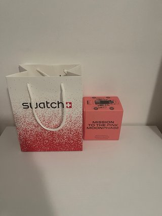 Swatch MoonSwatch Mission to the Pink