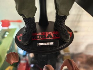 Hot Toys Commando MMS276 Arnold Schwarzenegger 1/6