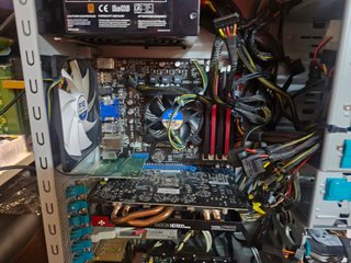 PC Desktop Intel Core i7 16GB Radeon HD7950