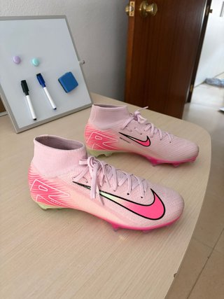 Botas de fútbol Nike rosas talla [Talla]