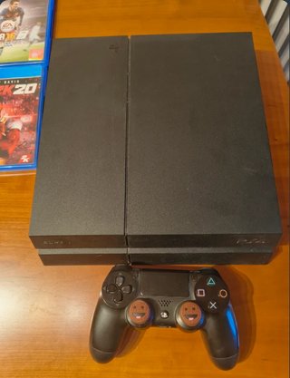 PS4 Negra + 5 Juegos