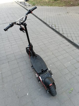 Patinete Eléctrico Negro Todoterreno