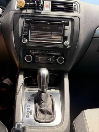 Volkswagen Jetta 2011