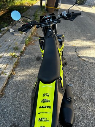 Ciclomotor Rieju MRT 50 Supermotard 2024