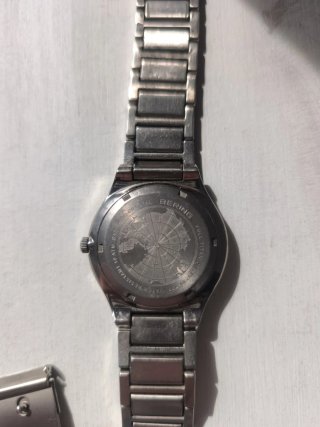 Reloj Bering Solar Titanium Azul Cristal Zafiro