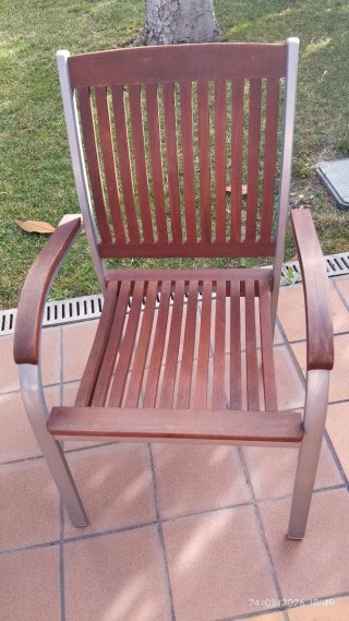 Sillas de terraza Teka madera y aluminio.