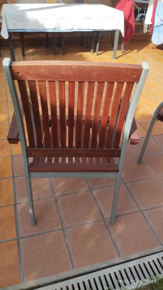 Sillas de terraza Teka madera y aluminio.