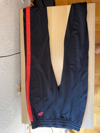 Conjunto deportivo Nike rojo