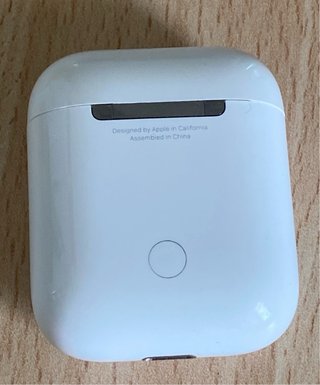 AirPods 2 Blancos + Funda Aguacate