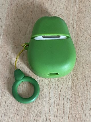 AirPods 2 Blancos + Funda Aguacate