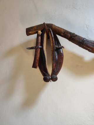 Yugo antiguo de madera