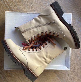 Botas de piel Napa Beige. Talla 38